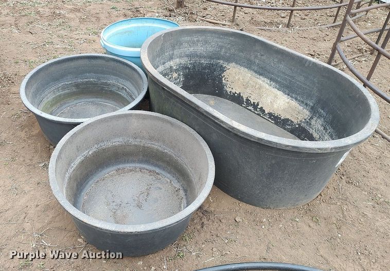 image for item DO3917 Livestock equipment