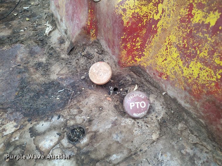 image for item DO3919 1961 Ford C600  grain truck