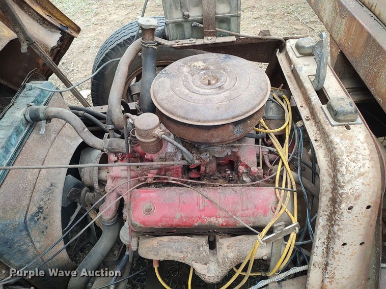 image for item DO3919 1961 Ford C600  grain truck