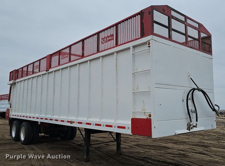 image for item DO4235 2014 MAS Trailers  silage trailer
