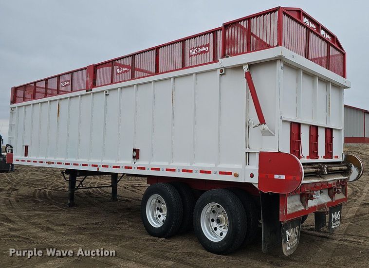 image for item DO4235 2014 MAS Trailers  silage trailer