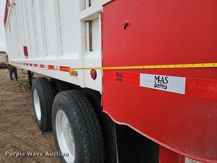 image for item DO4235 2014 MAS Trailers  silage trailer