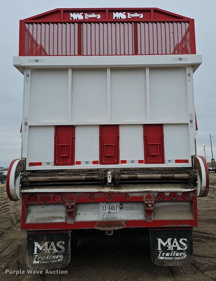 image for item DO4235 2014 MAS Trailers  silage trailer