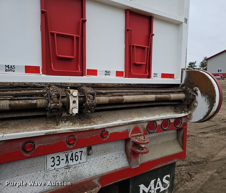 image for item DO4235 2014 MAS Trailers  silage trailer