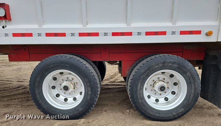 image for item DO4235 2014 MAS Trailers  silage trailer