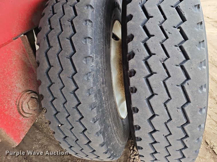 image for item DO4235 2014 MAS Trailers  silage trailer