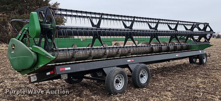 image for item DO4237 John Deere 630R  rigid head