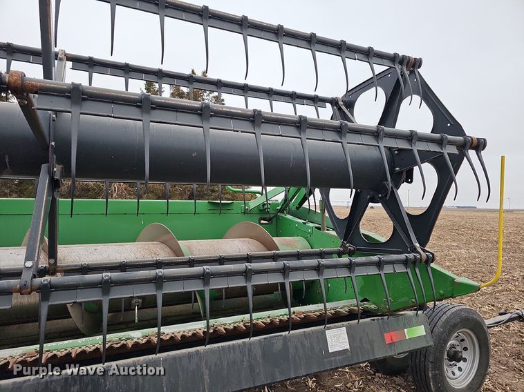 image for item DO4237 John Deere 630R  rigid head