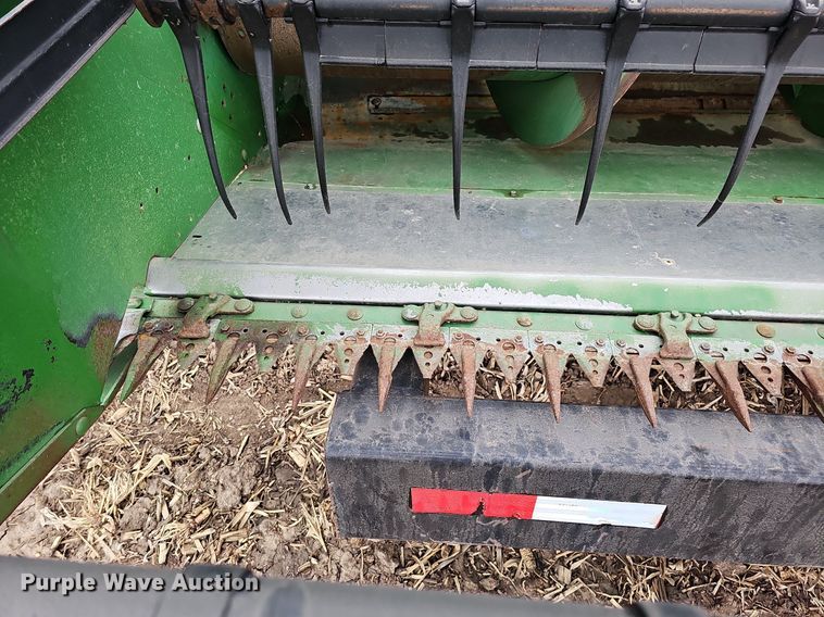 image for item DO4237 John Deere 630R  rigid head