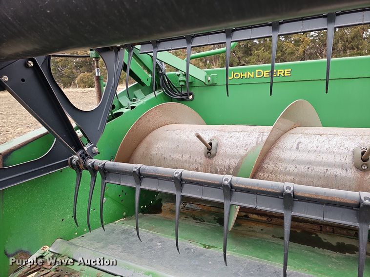 image for item DO4237 John Deere 630R  rigid head