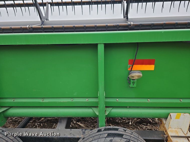 image for item DO4237 John Deere 630R  rigid head