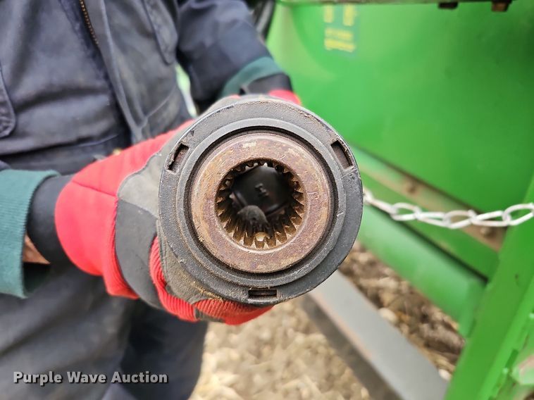 image for item DO4237 John Deere 630R  rigid head