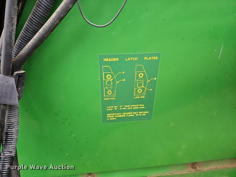 image for item DO4237 John Deere 630R  rigid head