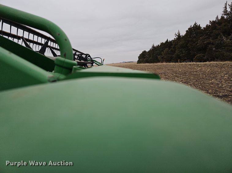 image for item DO4237 John Deere 630R  rigid head