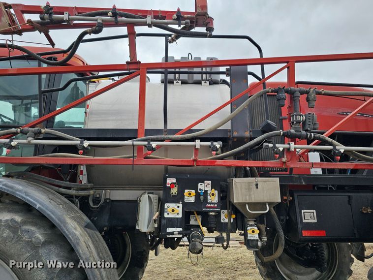 image for item DO4238 2005 Case IH  Patriot SPX4410 sprayer
