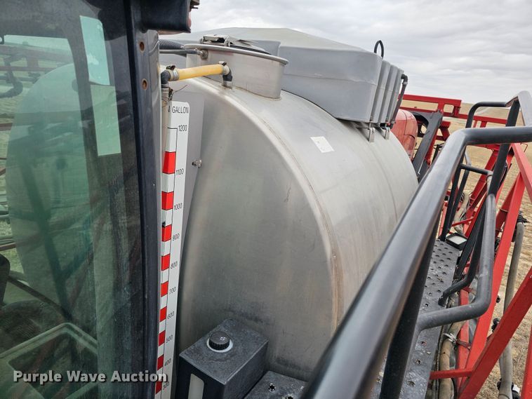 image for item DO4238 2005 Case IH  Patriot SPX4410 sprayer