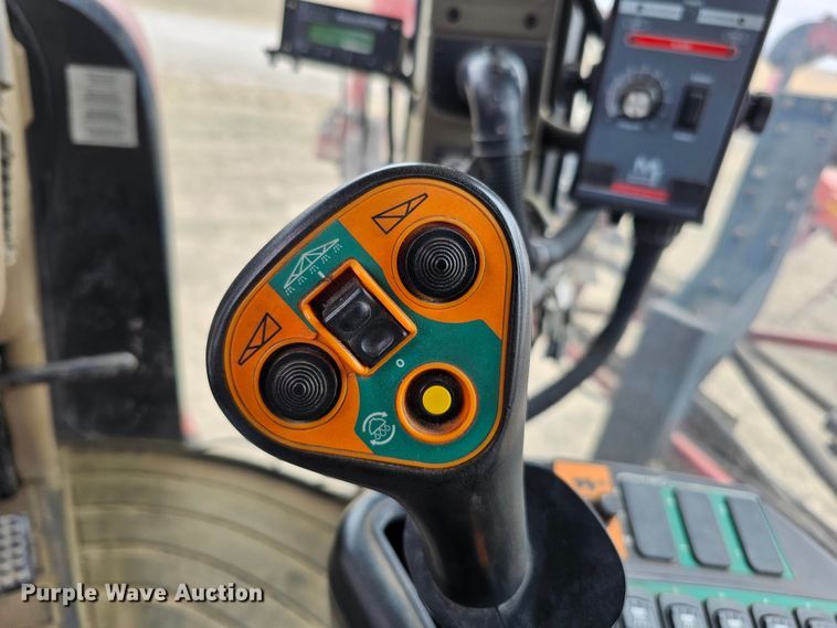 image for item DO4238 2005 Case IH  Patriot SPX4410 sprayer