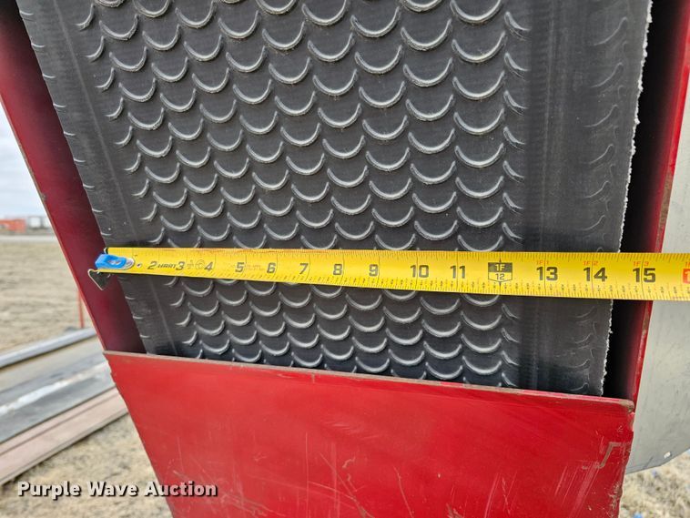 image for item DO4239 Hutchinson Squeeze Belt  conveyor