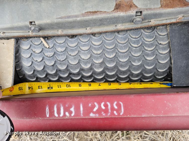 image for item DO4239 Hutchinson Squeeze Belt  conveyor