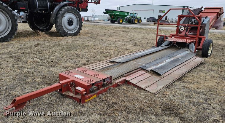 image for item DO4239 Hutchinson Squeeze Belt  conveyor