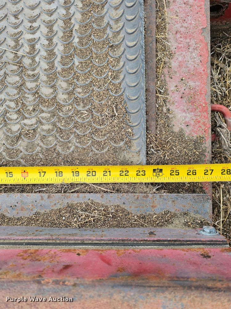 image for item DO4239 Hutchinson Squeeze Belt  conveyor