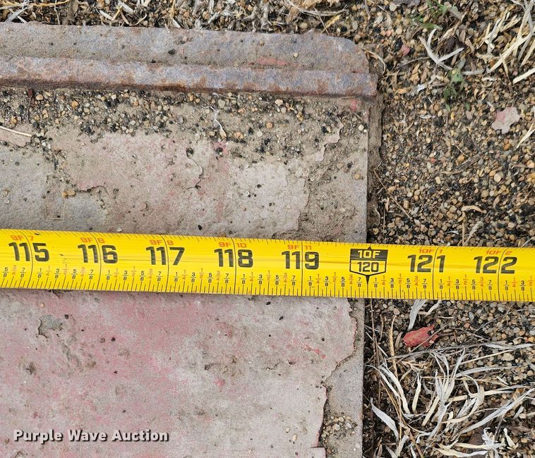 image for item DO4239 Hutchinson Squeeze Belt  conveyor