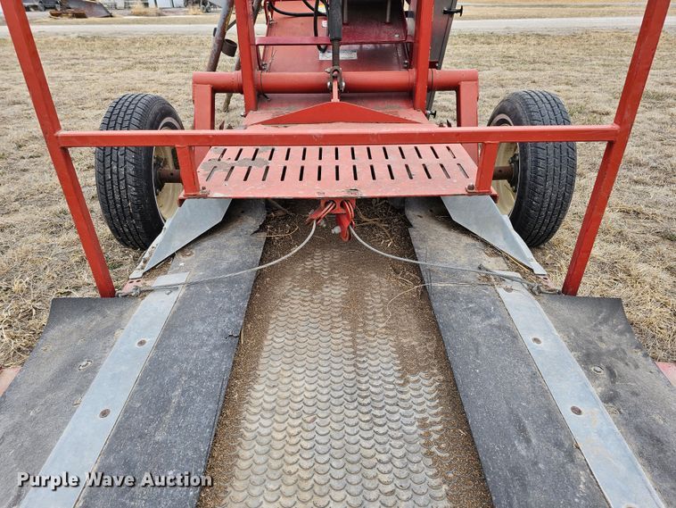 image for item DO4239 Hutchinson Squeeze Belt  conveyor