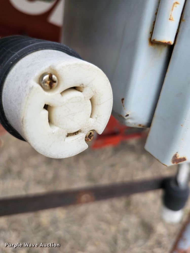 image for item DO4239 Hutchinson Squeeze Belt  conveyor