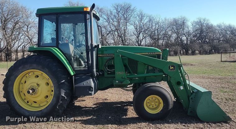 image for item DQ0337 1994 John Deere 7400  tractor