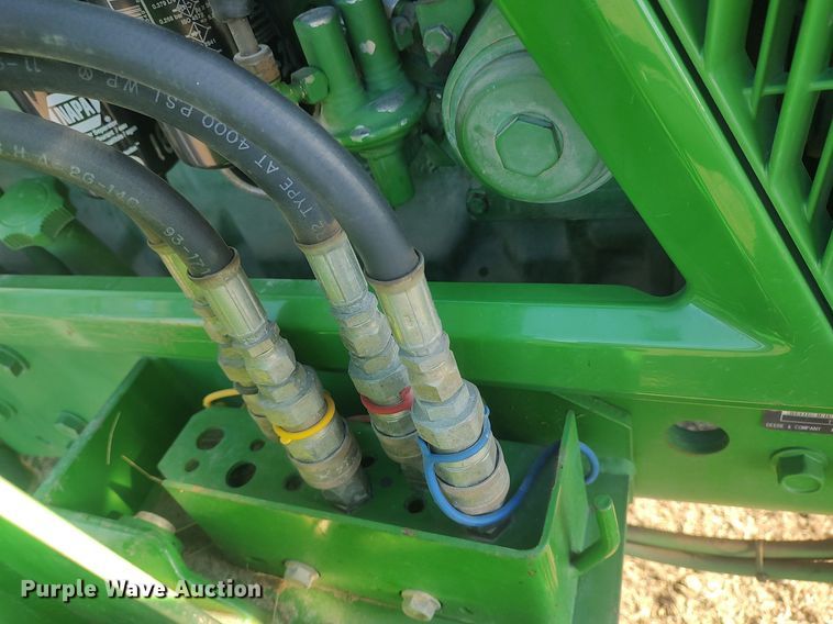 image for item DQ0337 1994 John Deere 7400  tractor