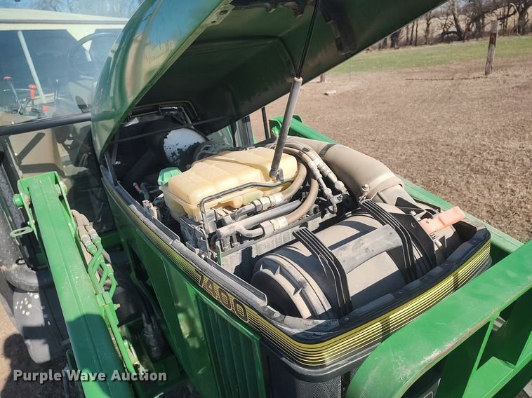 image for item DQ0337 1994 John Deere 7400  tractor