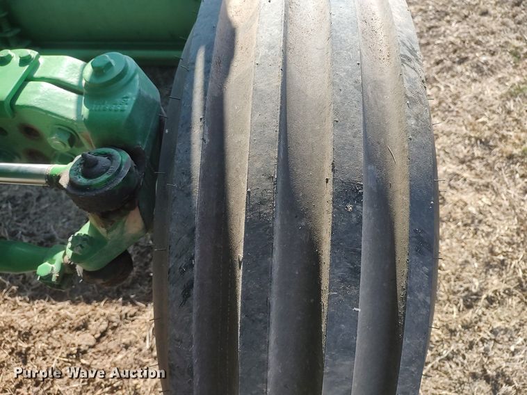 image for item DQ0337 1994 John Deere 7400  tractor