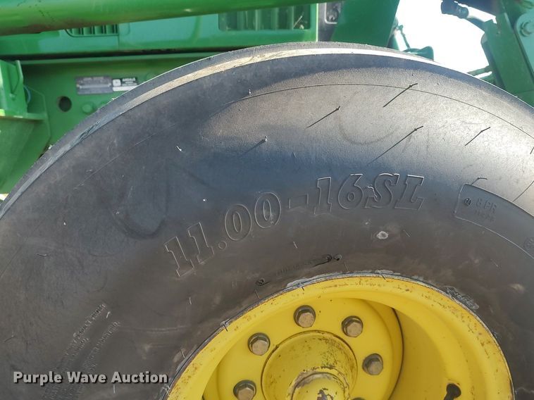 image for item DQ0337 1994 John Deere 7400  tractor