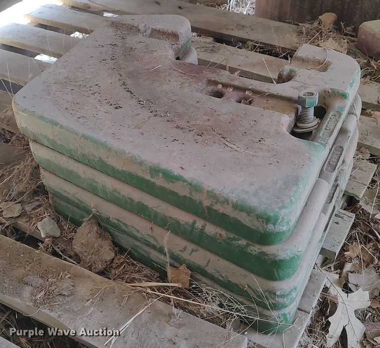 image for item DQ0337 1994 John Deere 7400  tractor