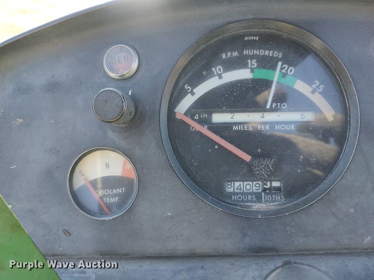 image for item DQ0338 1966 John Deere 4020  tractor