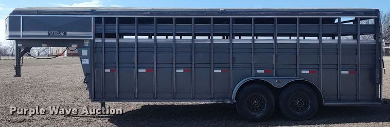 image for item DQ0339 1997 Titan  livestock trailer