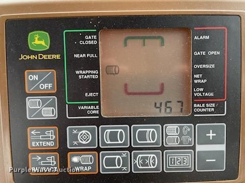 image for item DQ0341 2005 John Deere 467 Mega Wide  round baler