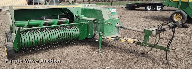 image for item DQ0342 John Deere 338W  small square baler