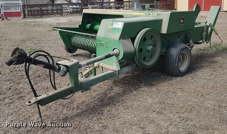 image for item DQ0342 John Deere 338W  small square baler