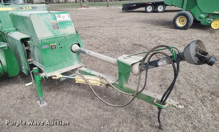 image for item DQ0342 John Deere 338W  small square baler