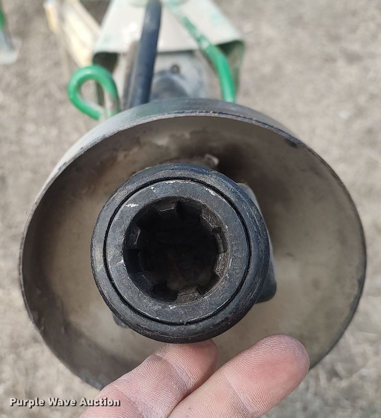 image for item DQ0342 John Deere 338W  small square baler