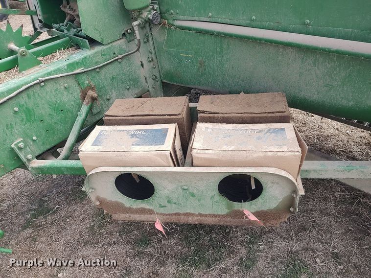 image for item DQ0342 John Deere 338W  small square baler