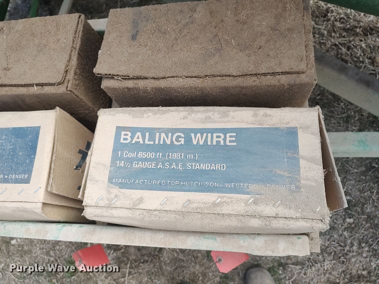 image for item DQ0342 John Deere 338W  small square baler