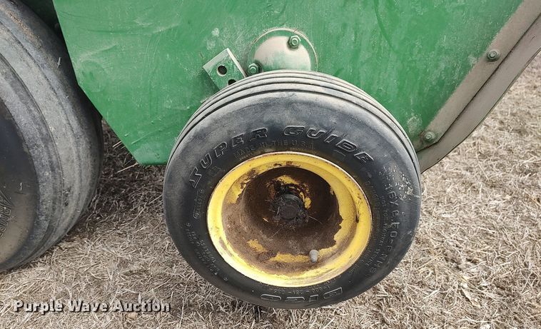 image for item DQ0342 John Deere 338W  small square baler