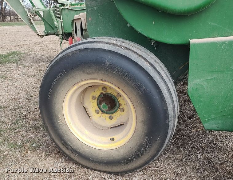 image for item DQ0342 John Deere 338W  small square baler