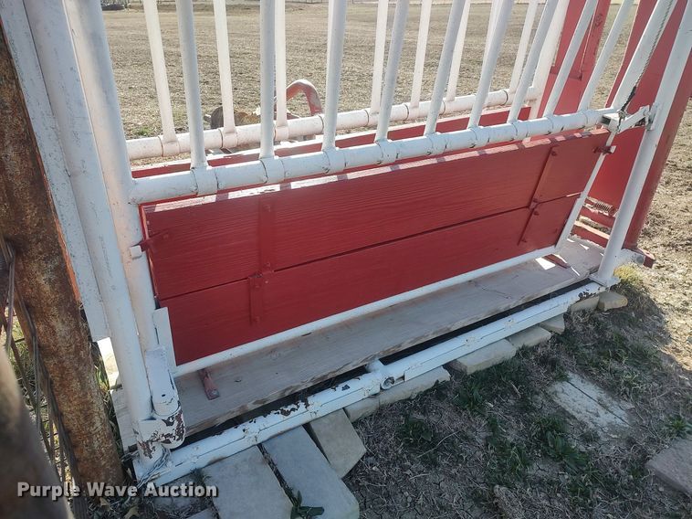 image for item DQ0344 My-D Han-D  squeeze chute