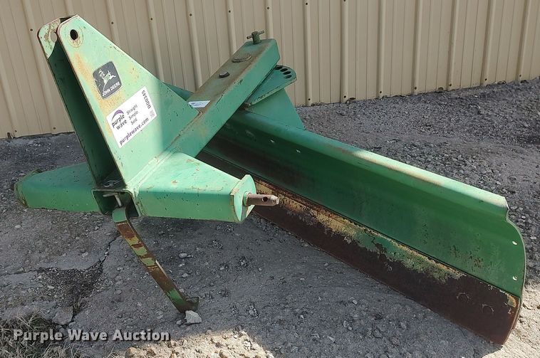 image for item DQ0345 John Deere 65  blade