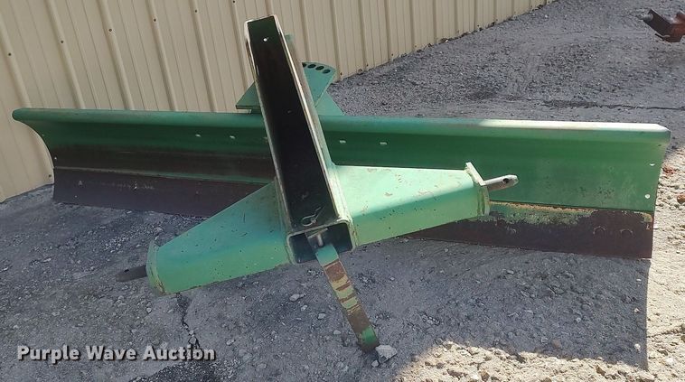 image for item DQ0345 John Deere 65  blade