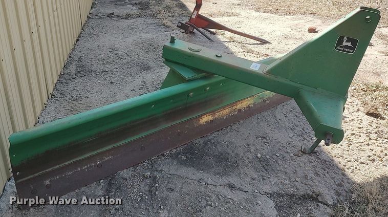 image for item DQ0345 John Deere 65  blade