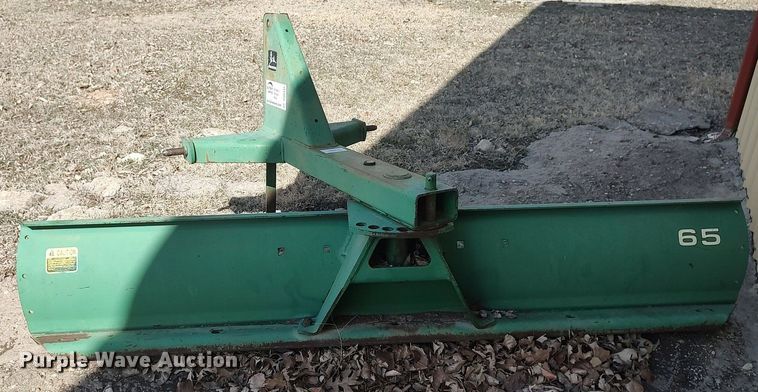 image for item DQ0345 John Deere 65  blade